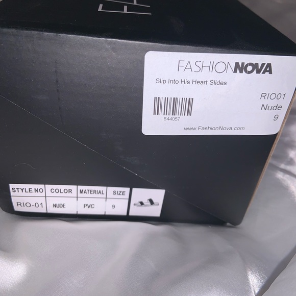 ✨NWT FN Slides - Picture 3 of 3